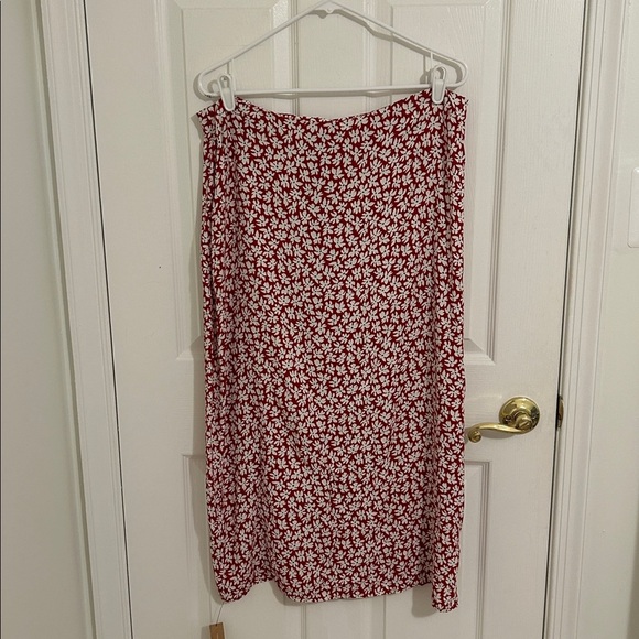 Reformation Zoe Grenadine Red And White Floral Print Midi Skirt NWT Size 12 - Picture 6 of 15